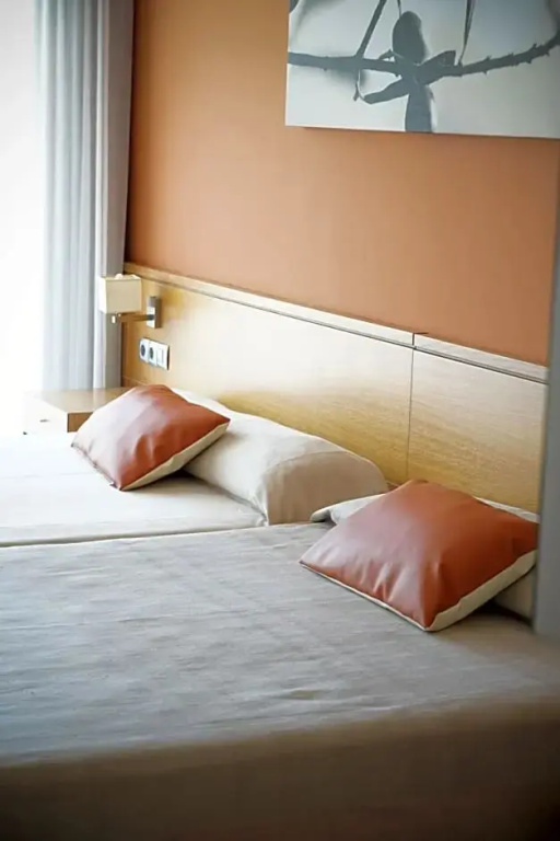 Ohtels Les Oliveres - Chambres