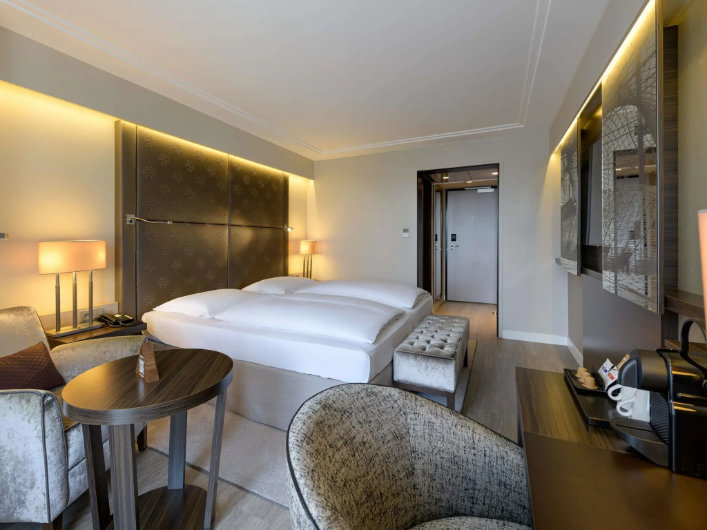 Hotel photo 11