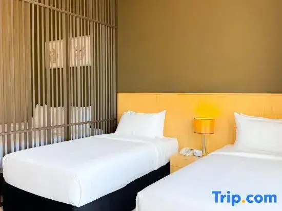 Quadruple Family Suite