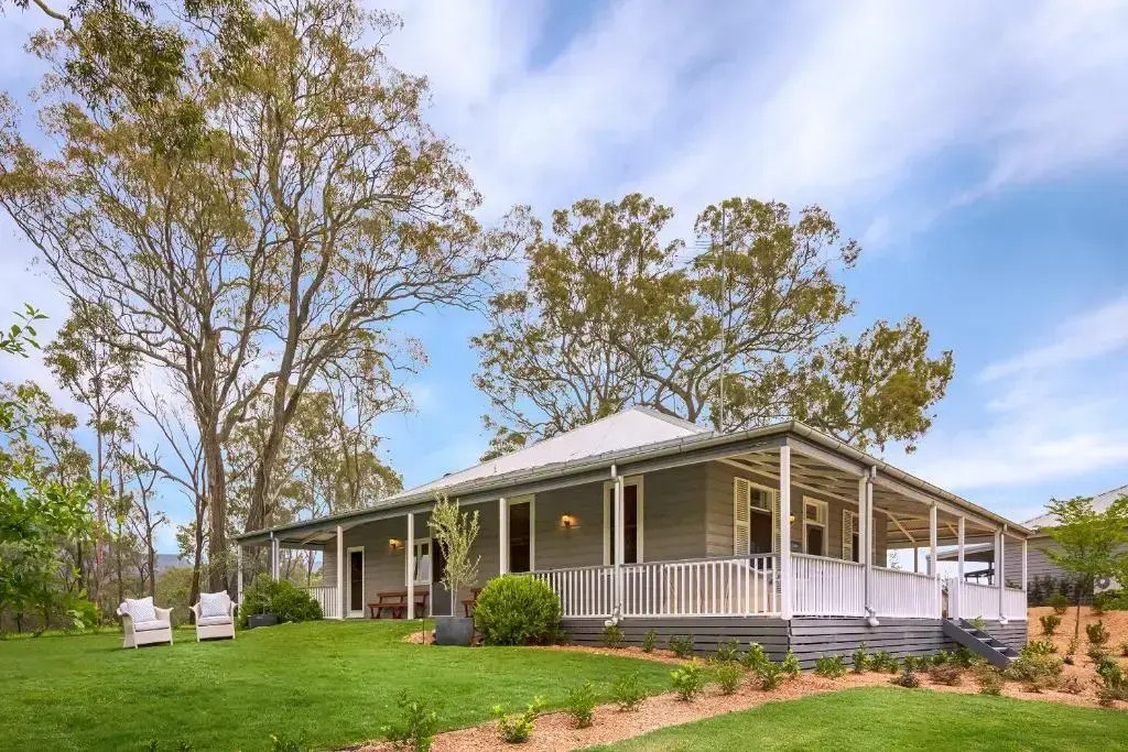 Double Cottage full double bed