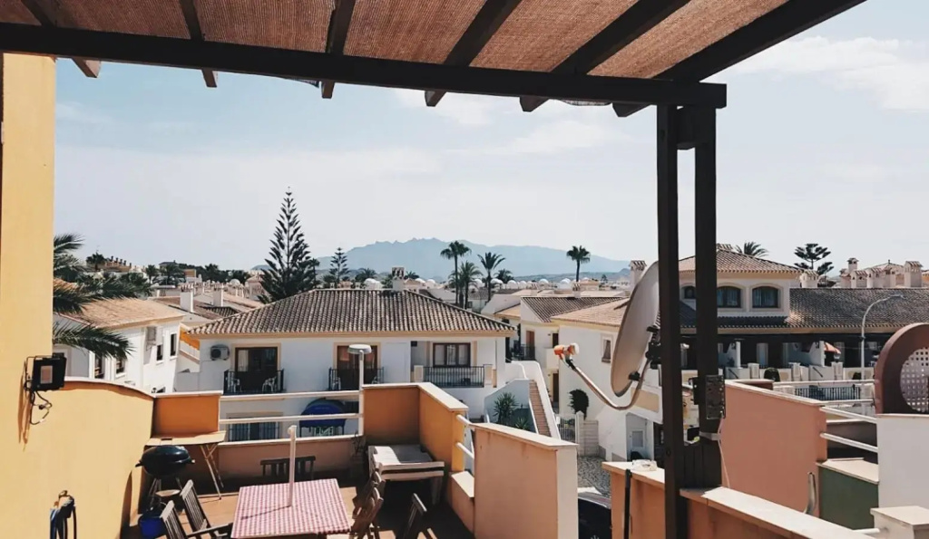 Avenida de Juan Sebastián Elcano Apartamento