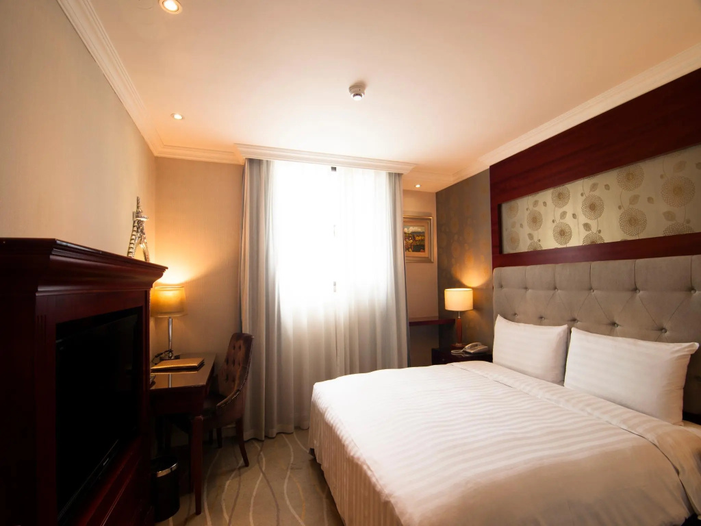 MRT Hotel — 5