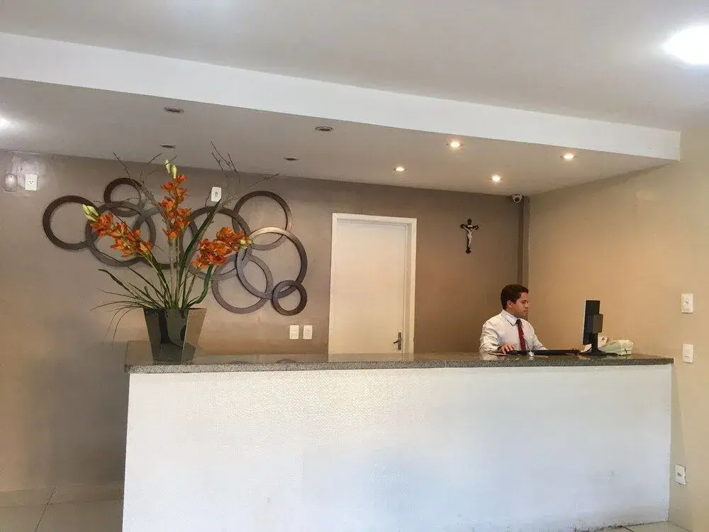 Lobby & Reception