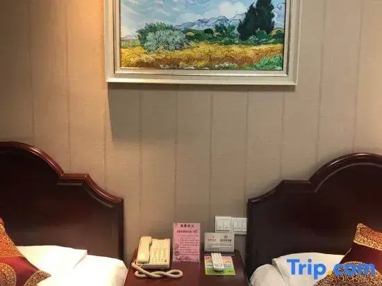 Economy Double room (full double bed)