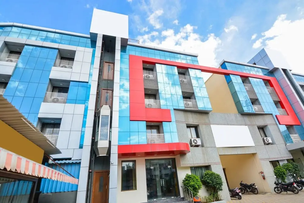 OYO 18493 Hotel Sai Sparsh