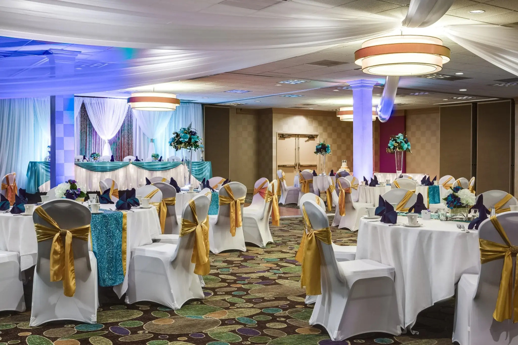 Holiday Inn & Suites Overland Park West by IHG - Général
