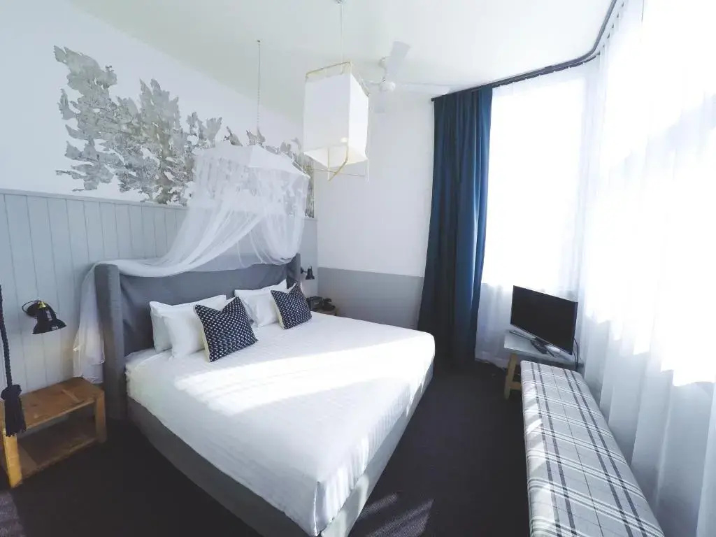 1 Bedroom Double Suite (full double bed)