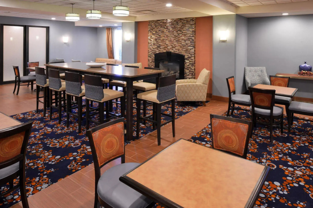 Hampton Inn Utica - фото 26