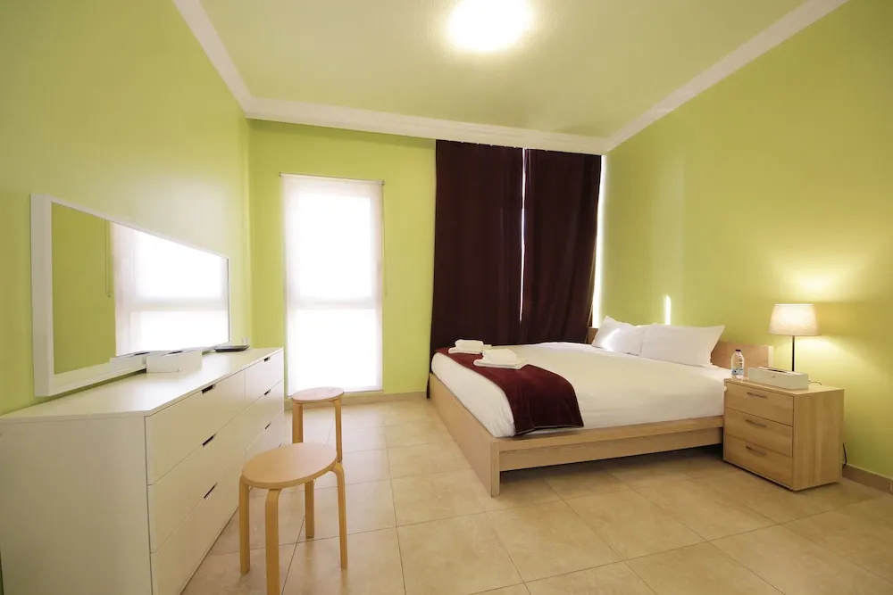 Venetian Tower by Signature Holiday Homes