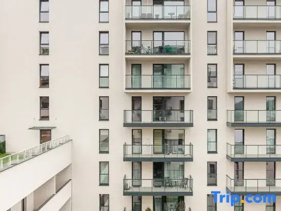 Lumina stylish 3-room apart with balcony