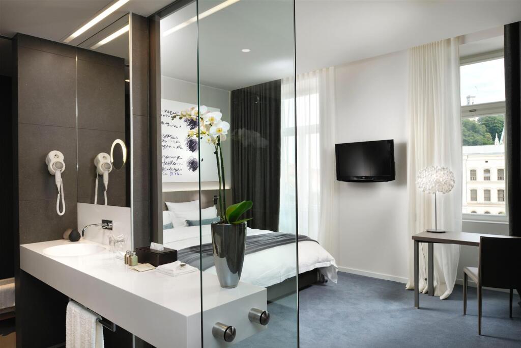 Hotel Cubo by null