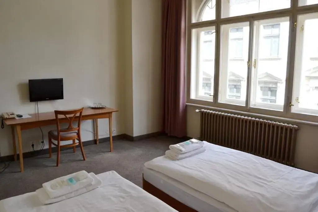 Economy room