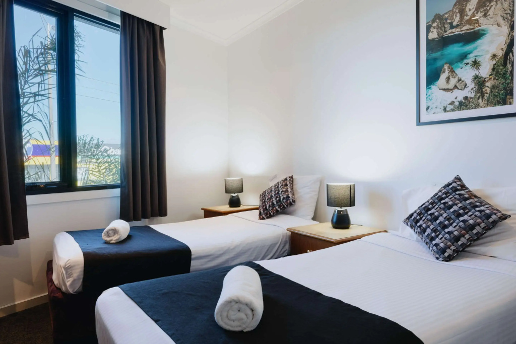 Standard Quintuple room