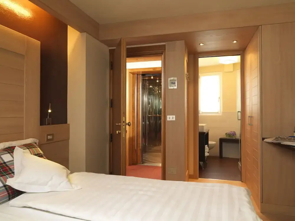 Comfort Double room with balcony (full double bed)