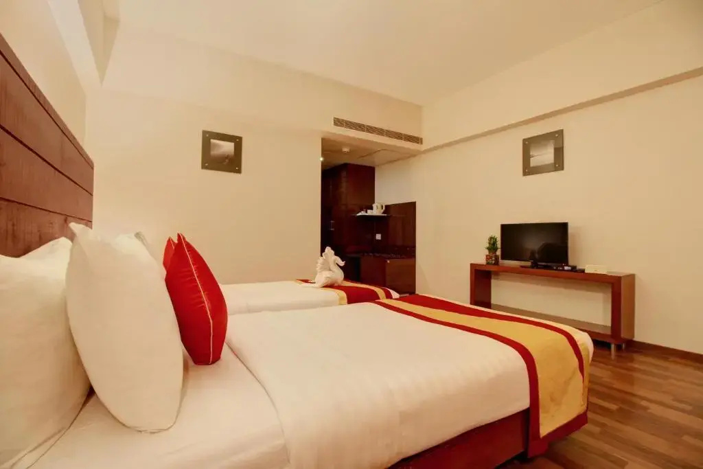 Monarch Luxur - Chambres