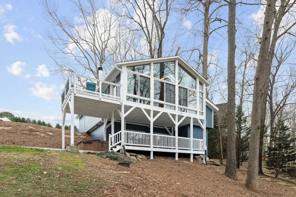 Tree Top Get Away by Avantstay Amazing Lake View