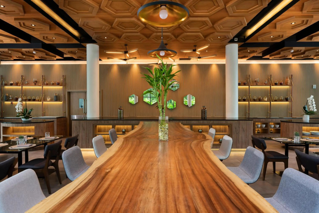Melia Phuket Mai Khao — Mai Khao, Phuket Province