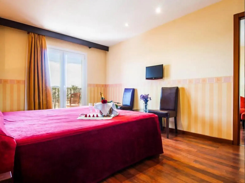 Hotel photo 30