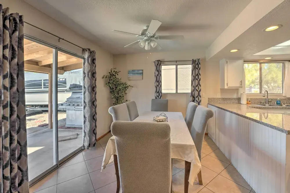 1 Mi to Lake Havasu: Home w/ Heated Pool — фото 3