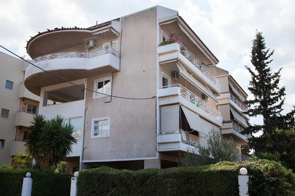 Modern apt.with sea view in Glyfada