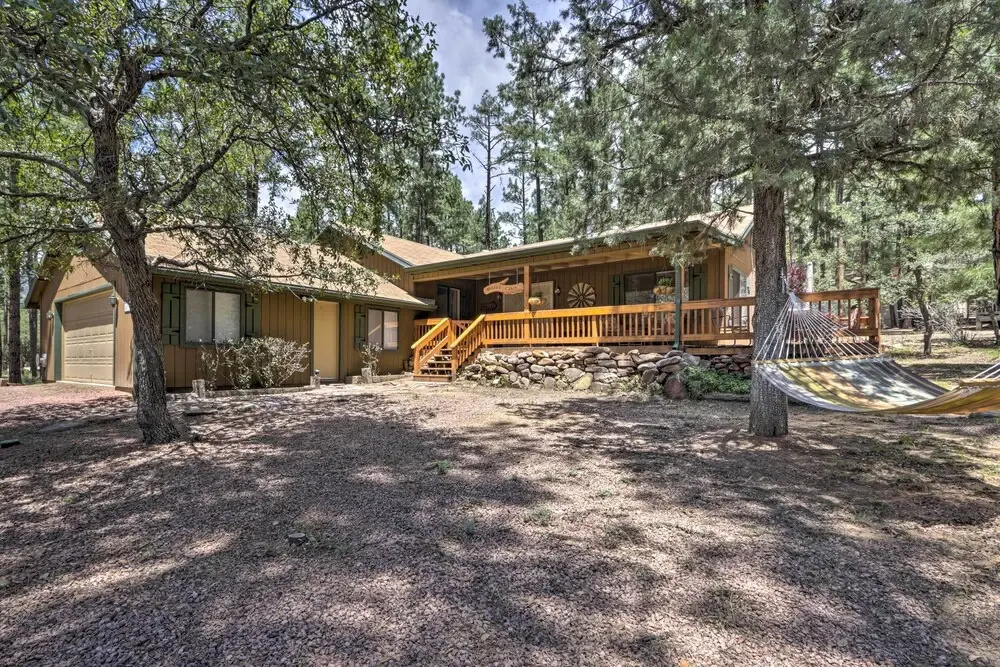 'hilda's Cabin' Mtn-view Retreat in Pine!
