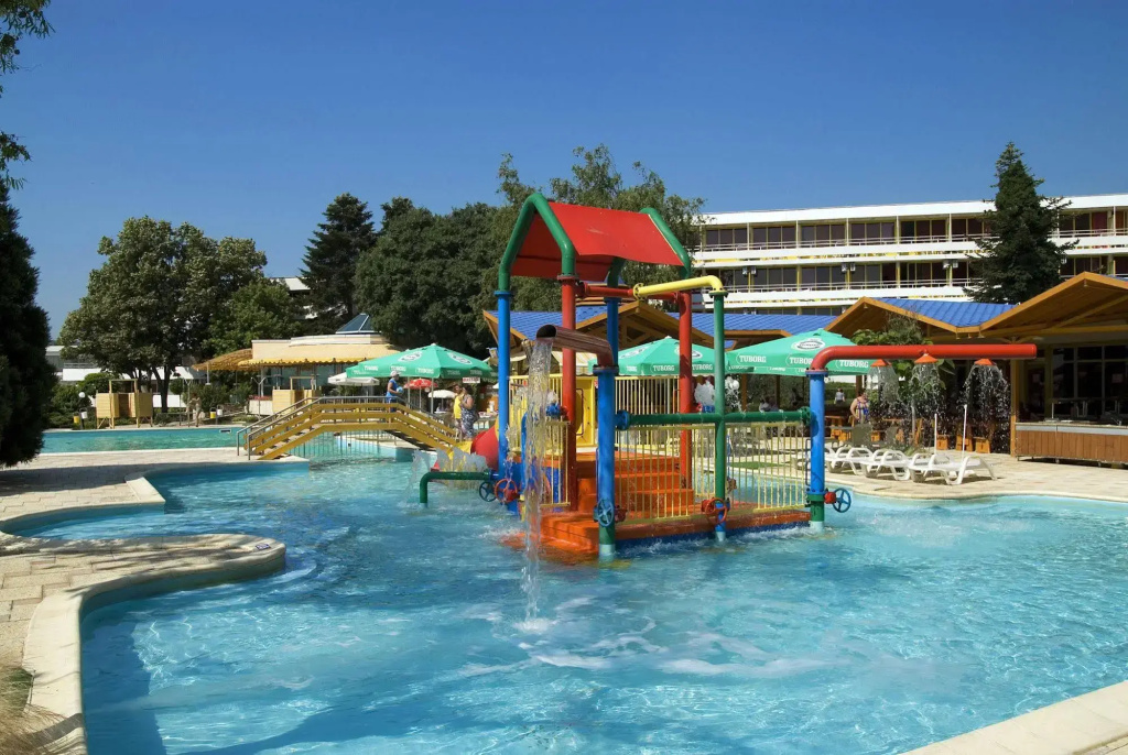 Hotel photo 16