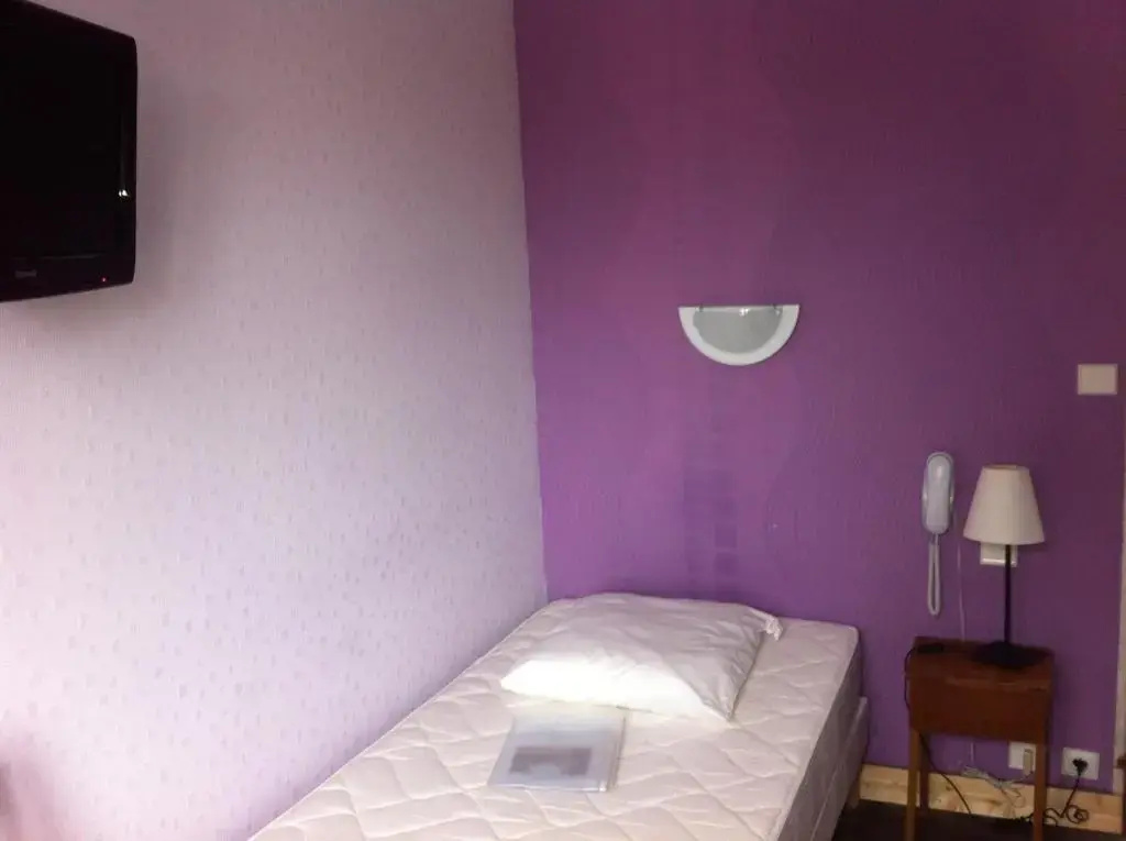 Economy room
