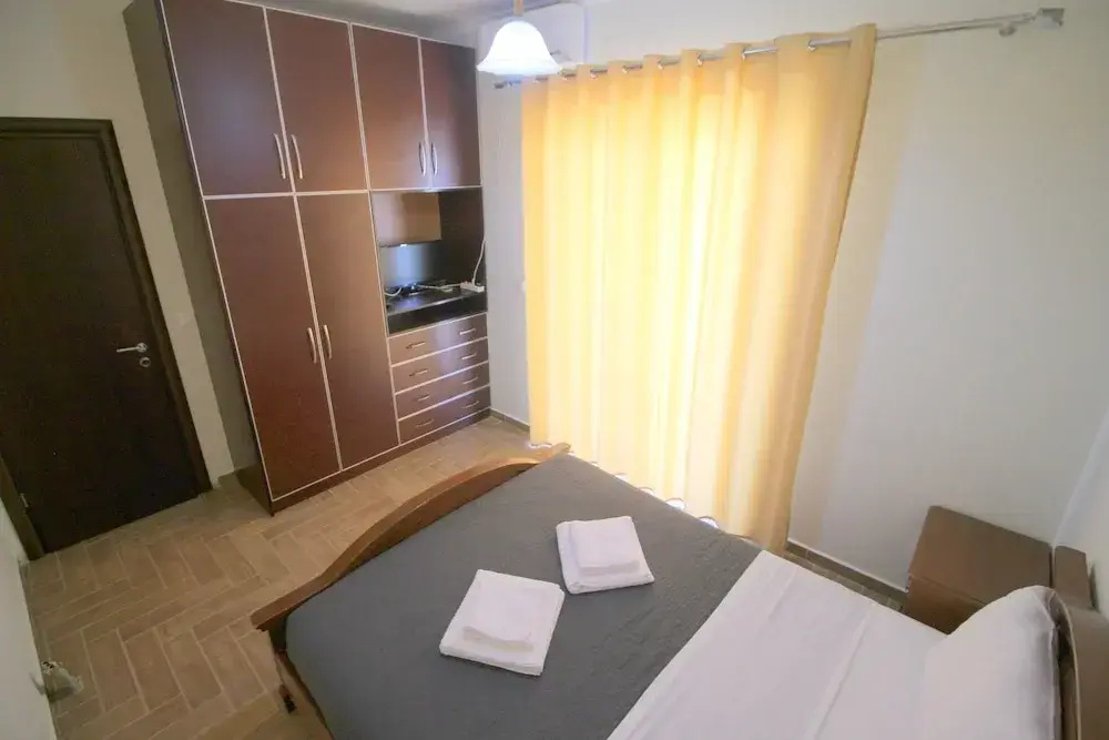2 Bedrooms Suite with balcony