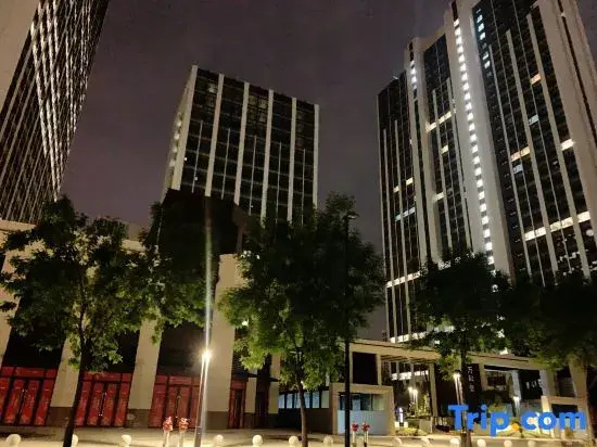 Xiangyu Light Homestay (Zhengzhou East Railway Station)