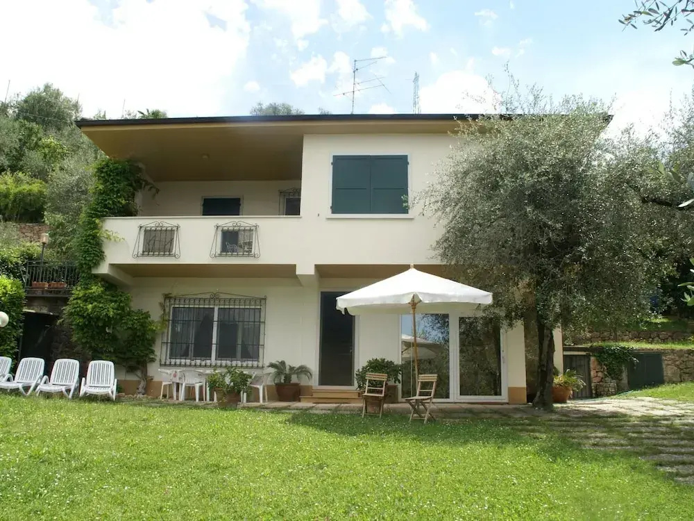 Villa in Torri del Benaco by Lake Garda