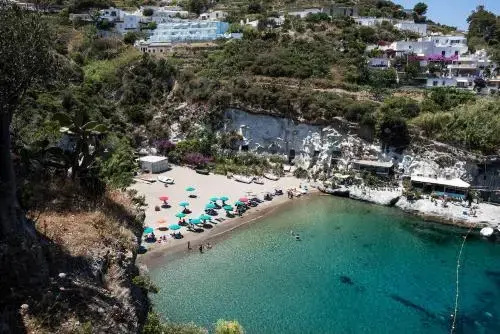Beach & Waterfront
