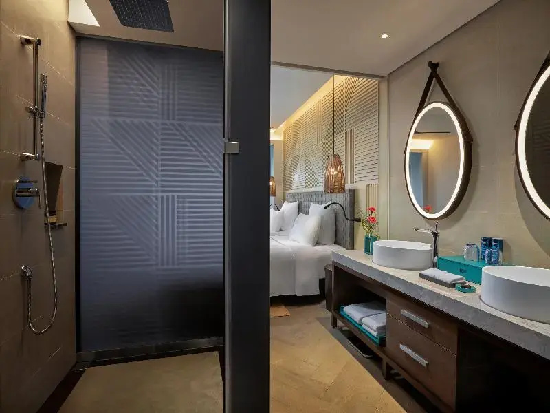 Superior Double room with balcony (full double bed)