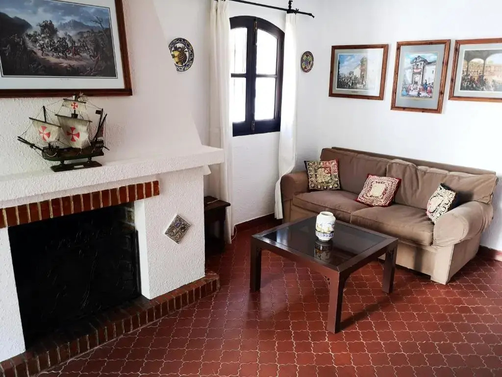 3 Bedrooms Villa