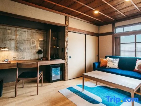 Single Suite with mountain view (single bed)