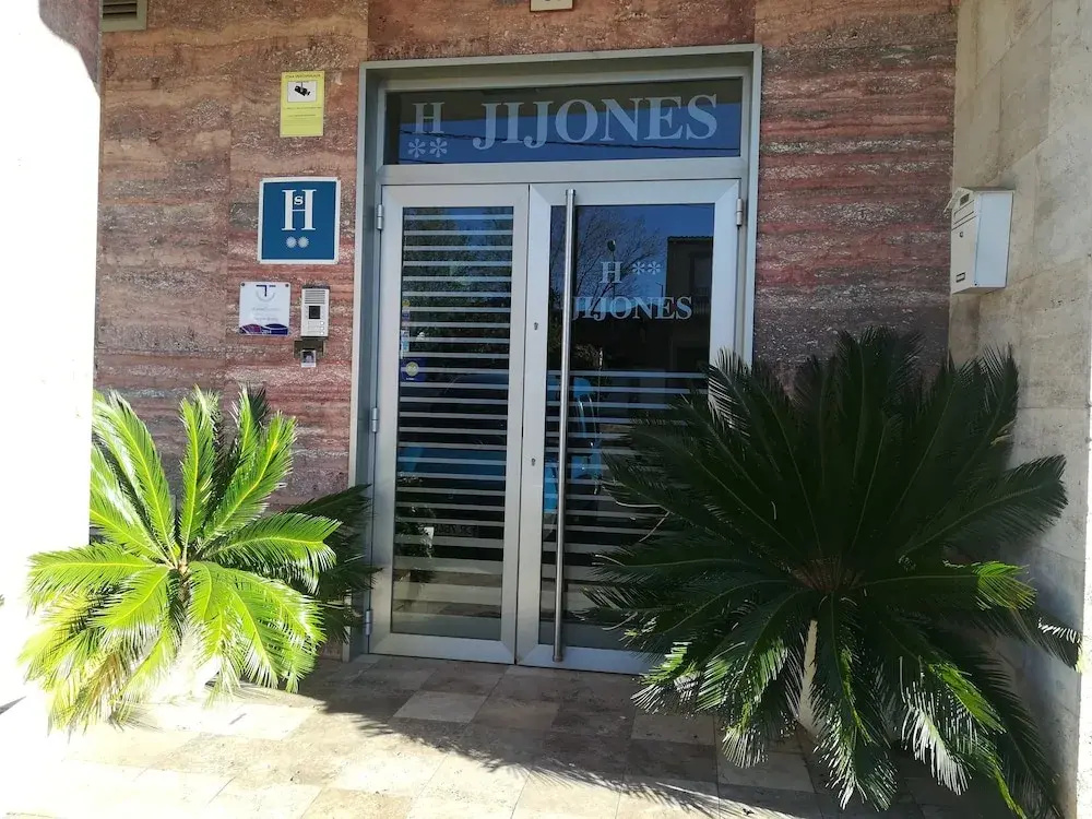 Hostal Jijones