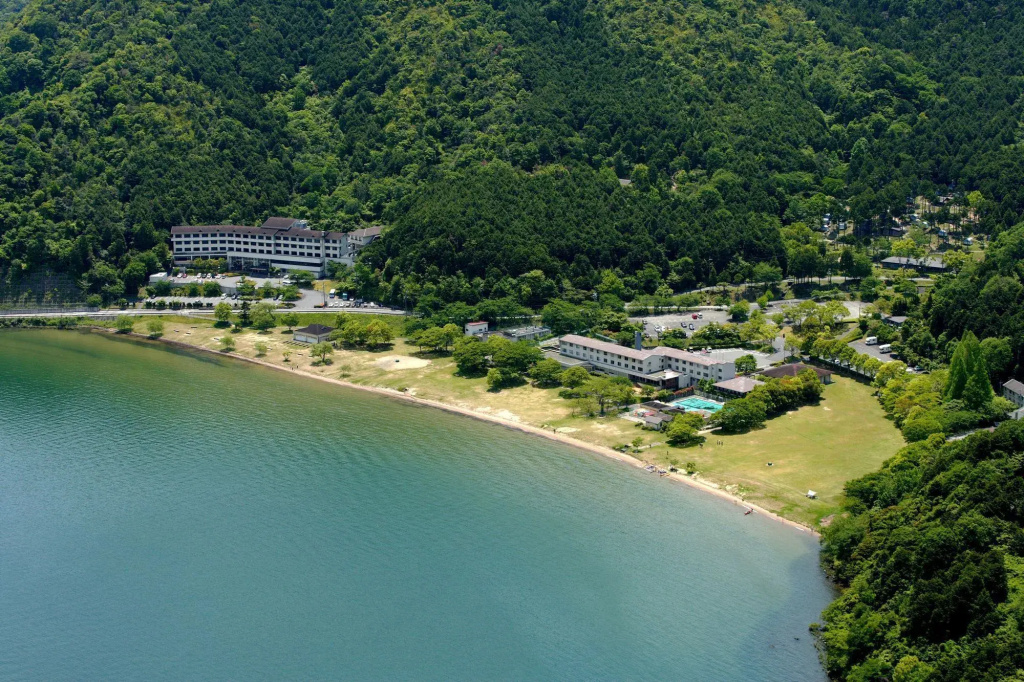 Beach & Waterfront