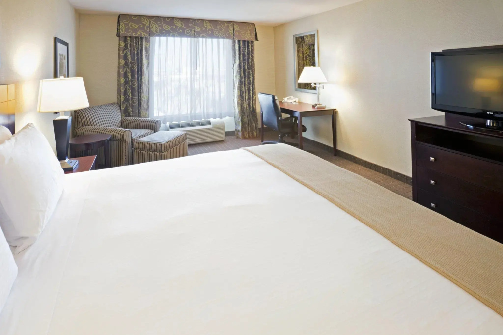 Double Suite (full double bed)