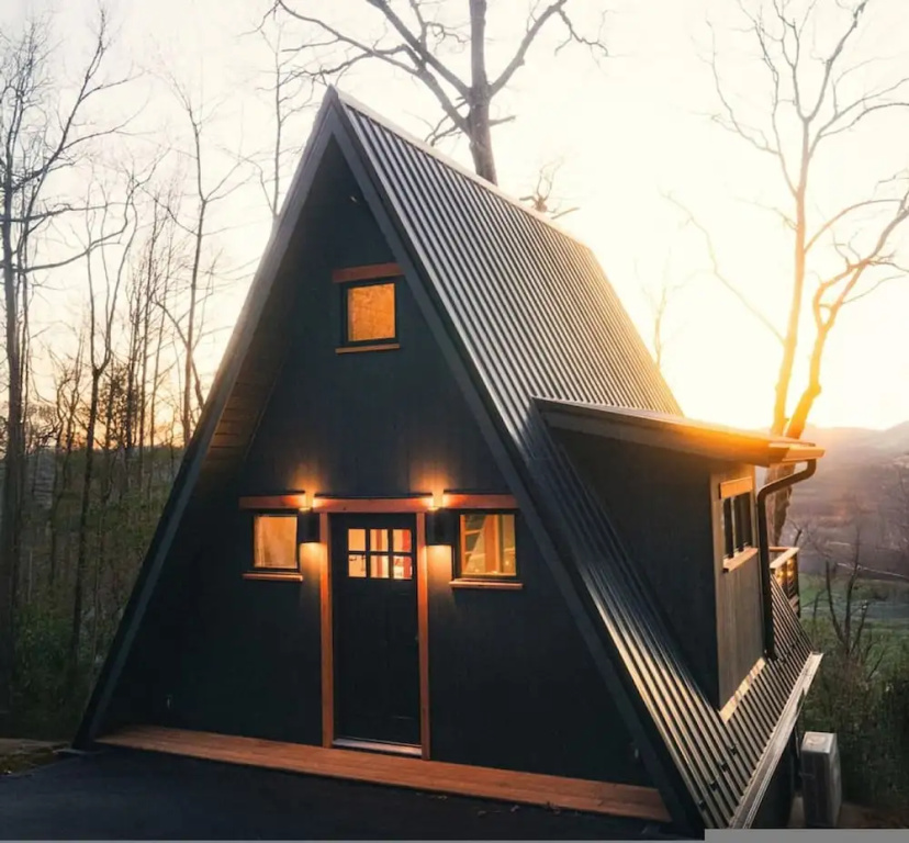 A-frame Retreat Hot Tub Mtn Views Spa Bath