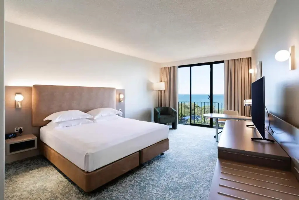 Standard room with harbour view