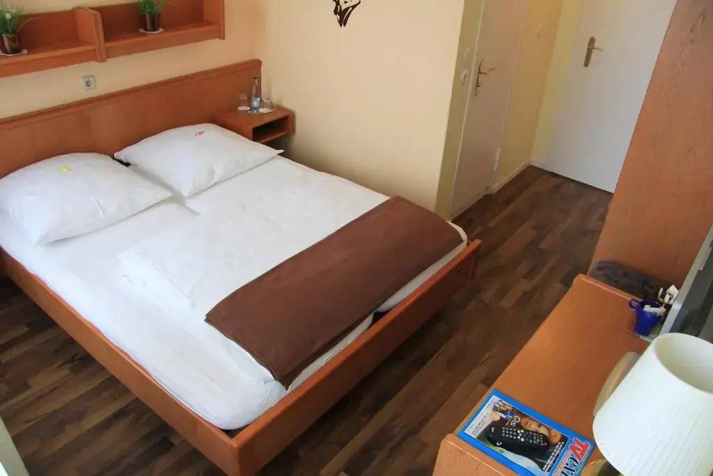 Comfort Double room (full double bed)