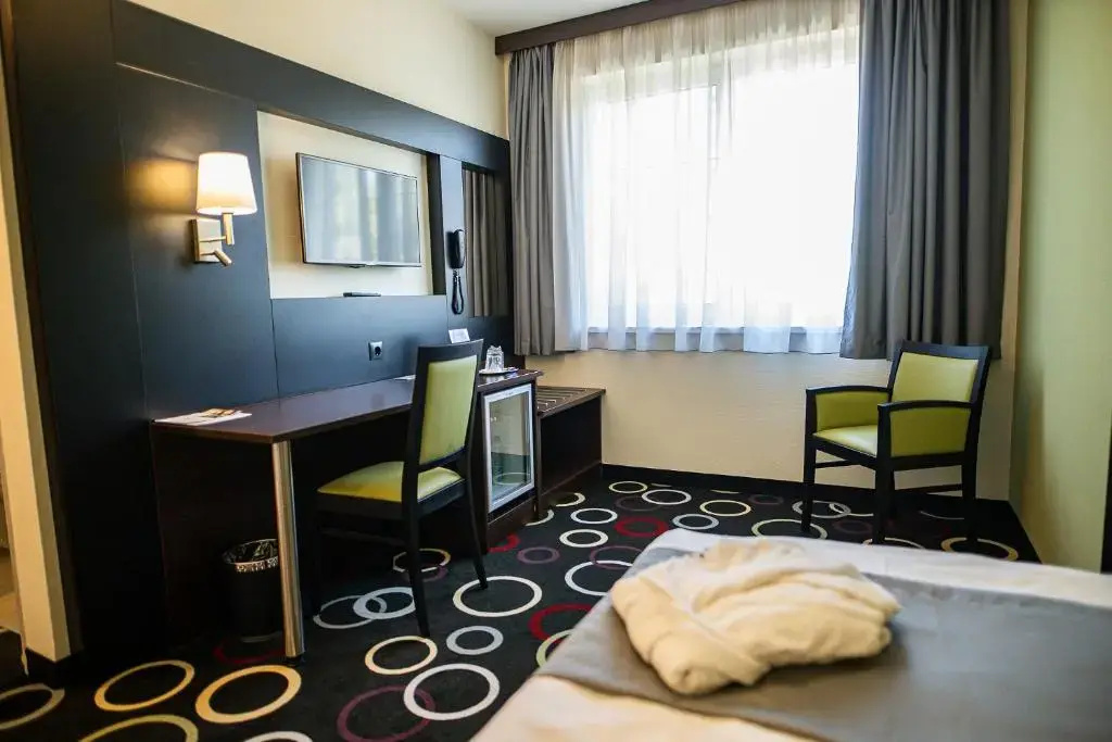 Garden Hotel Wellness Es Konferencia - Chambres