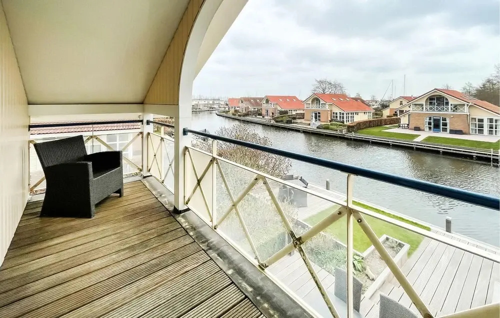 Nice Home in Workum With Wifi and 3 Bedrooms - фото 7