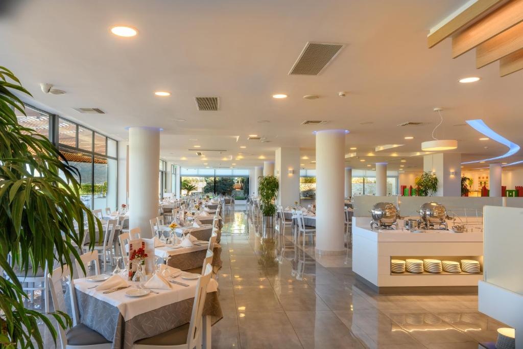 Grand Hotel Holiday Resort - Général