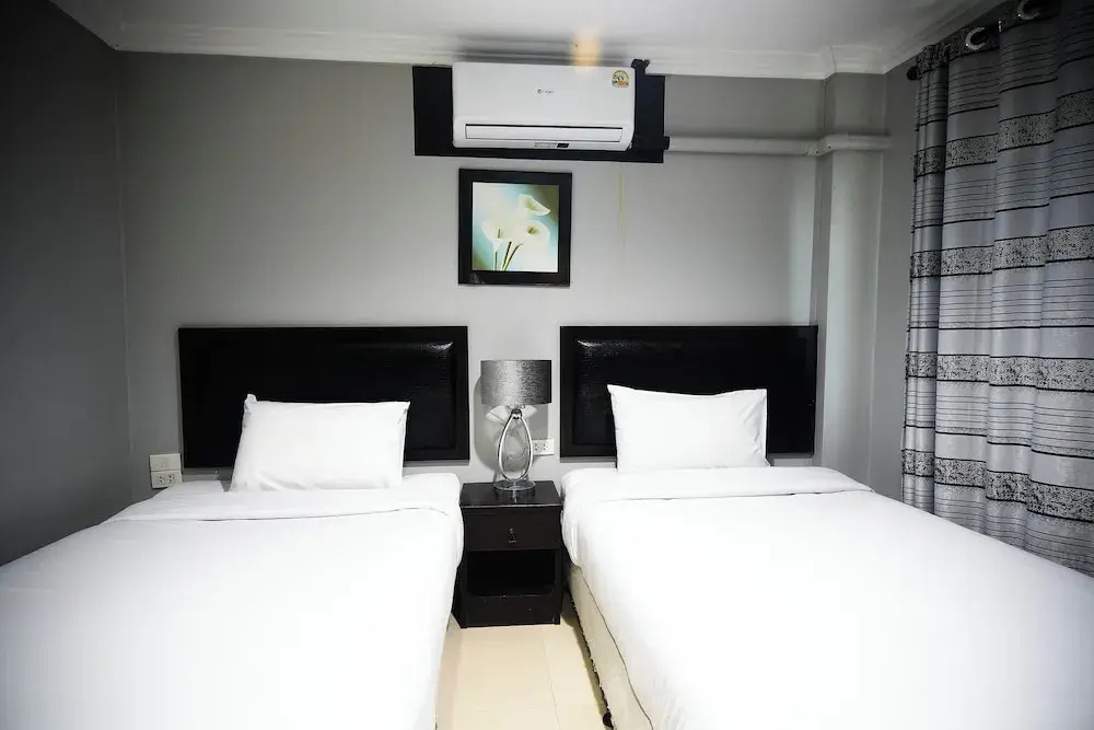 Standard Double room (twin beds)