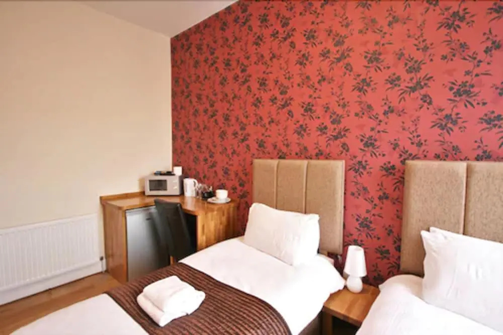 Standard Double room (twin beds)