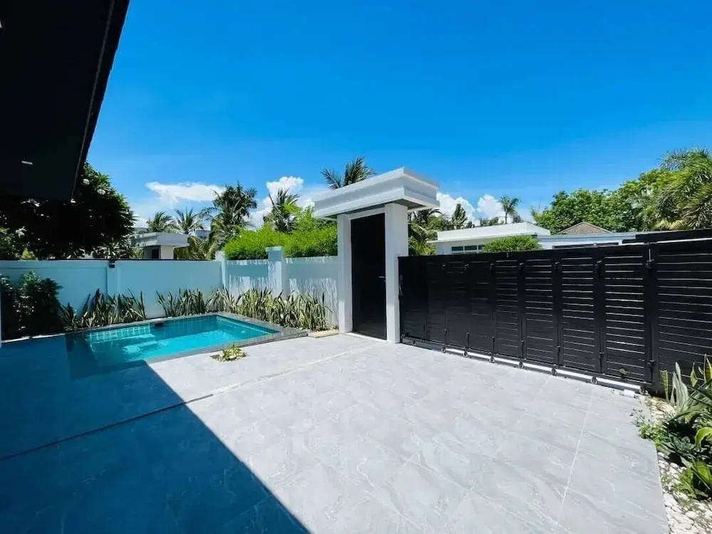 Palm Oasis Pool Villa by Pattaya Holiday