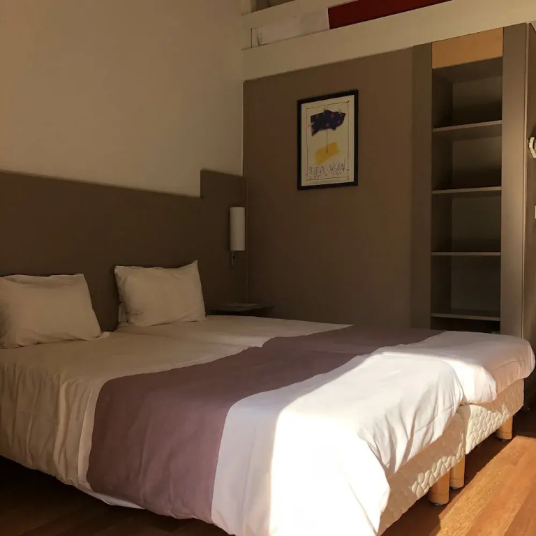 Standard Double Family room (twin beds)