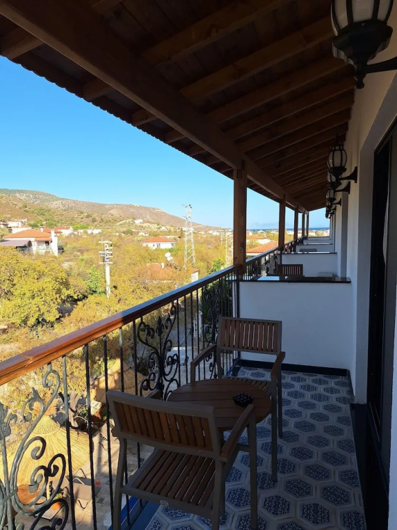 Standard Double room with balcony (full double bed)