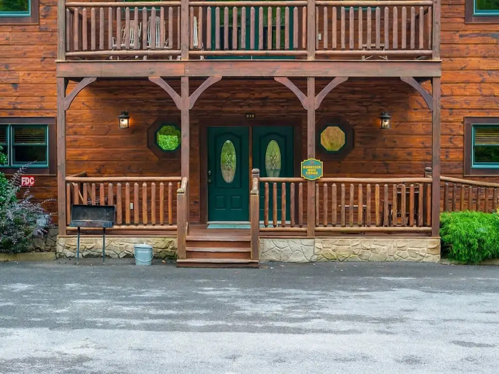 Private 8BR Gatlinburg Cabin w Amazing Views