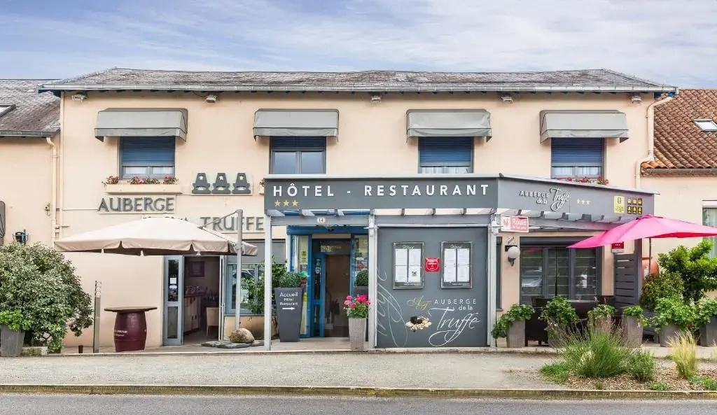 Logis Auberge de la Truffe - Hotel de la Truffe